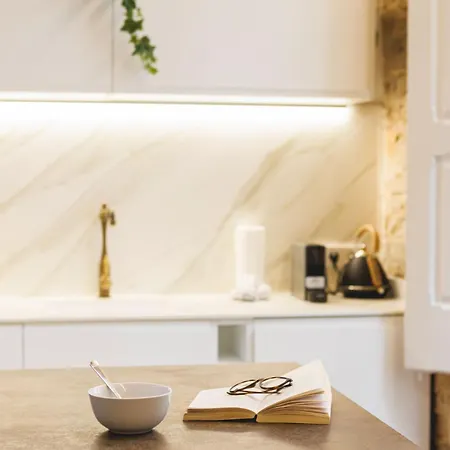 Bravissimo Mercaders 3, Old Town Oasis Appartement *