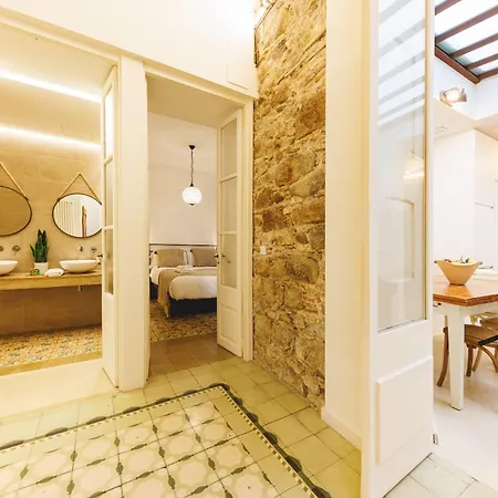 Апартаменты Bravissimo Mercaders 3, Old Town Oasis *
