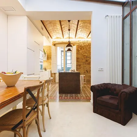 Apartment Bravissimo Mercaders 3, Old Town Oasis